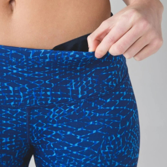 Lululemon Wunder Under Pant III Samba Snake Kayak Blue Hero Blue size 4 - Picture 6 of 9